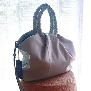 $208 NWT Sold Out Vince Camuto Jordy tote bag leather purse crossbody handbag